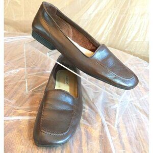 Calico Womans Flats SZ 9N Narrow Brown Leather Slip On Loafers Made In Brazil‎
